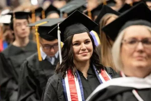 students at commencement cermony