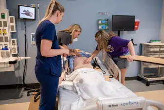 demonstration for summer nursing camp student