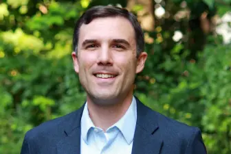 head shot of Dr. Abe Edwards