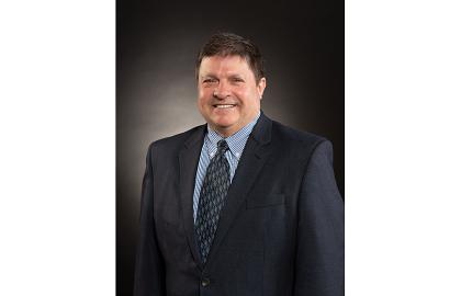 head shot of Dan Fox