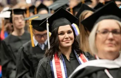 students at commencement cermony