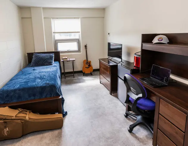 Amstutz single room