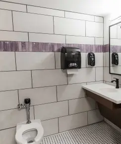 Andrews bathroom