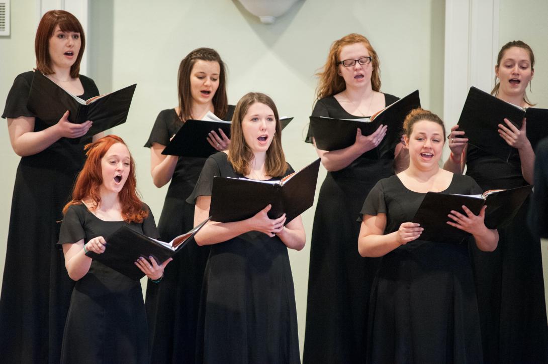 Members of the Ashland University Choir performing